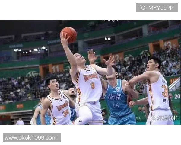 武汉篮球队的灵活性揭秘:从战术到球员的多样化探索